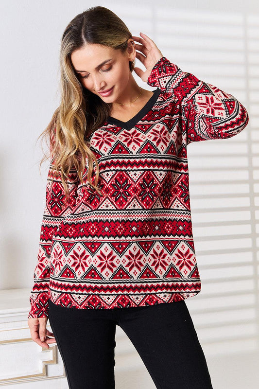 Heimish Full Size Snowflake Print Long Sleeve Top - Divasha