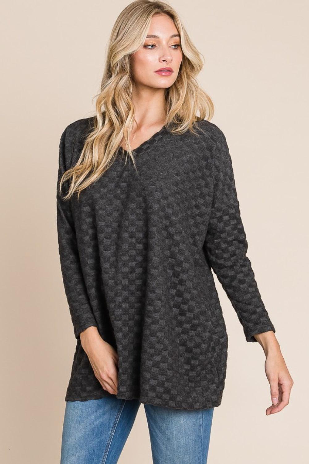 BOMBOM Checkered Long Sleeve V-Neck T-Shirt - Divasha