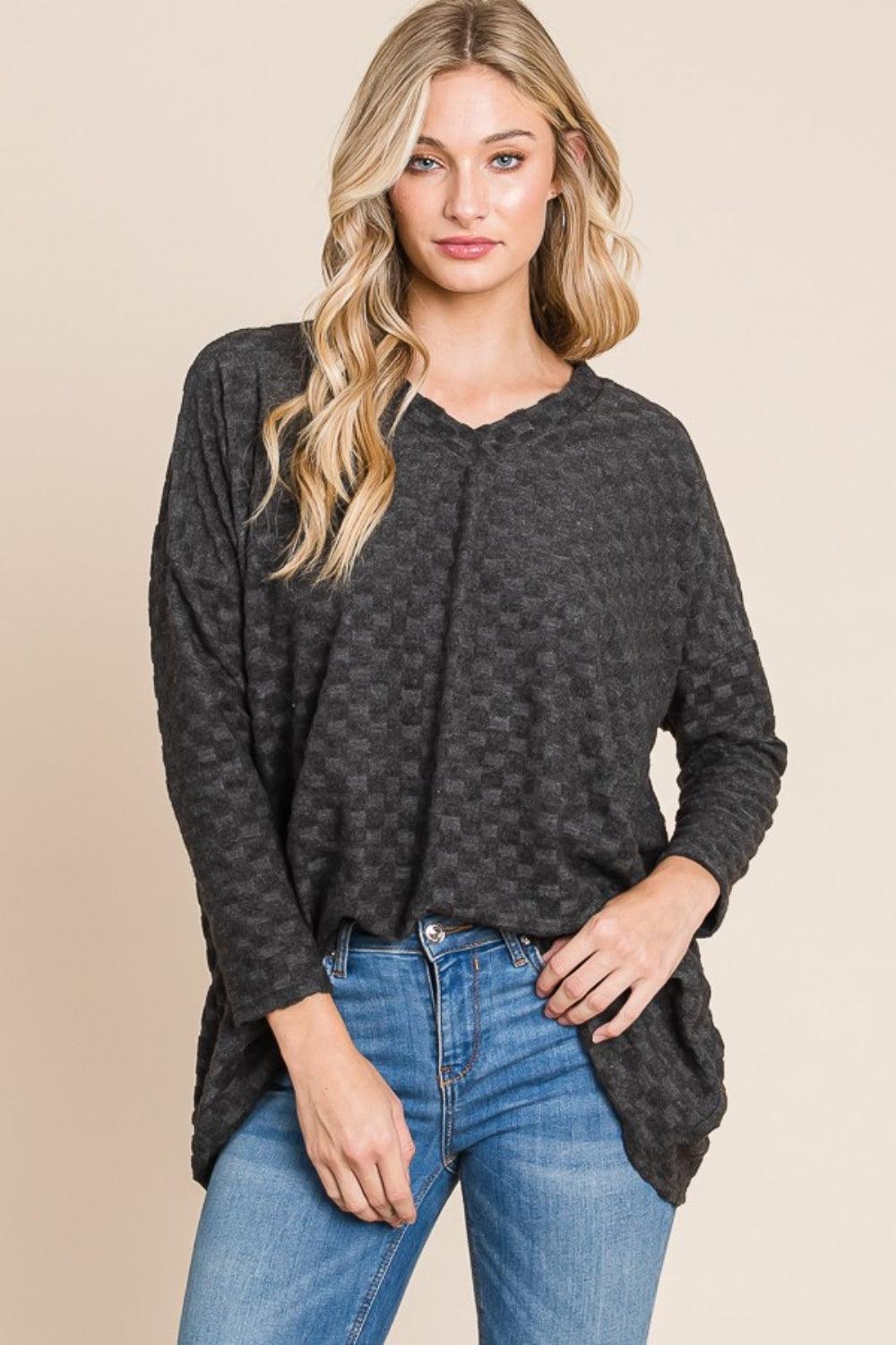 BOMBOM Checkered Long Sleeve V-Neck T-Shirt - Divasha